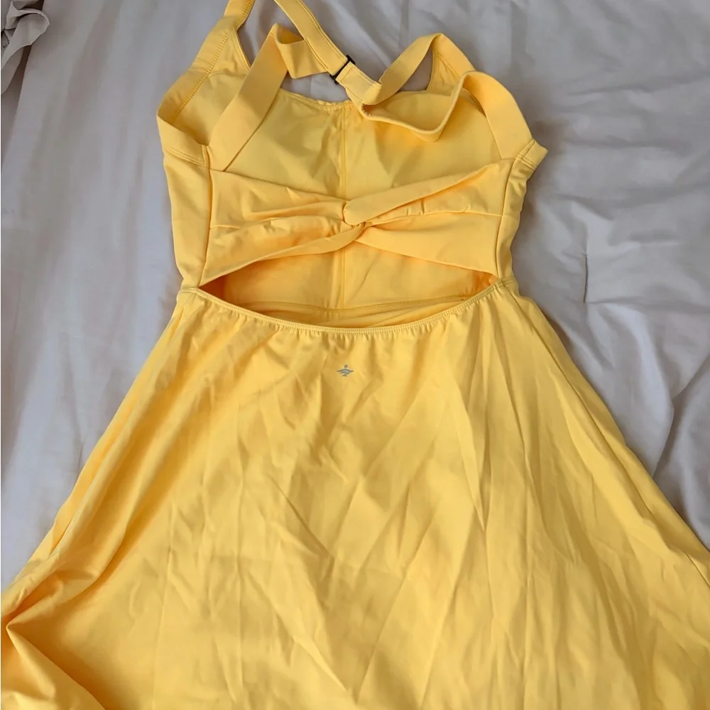 Yellow HALARA workout dress - Picture 2 of 3